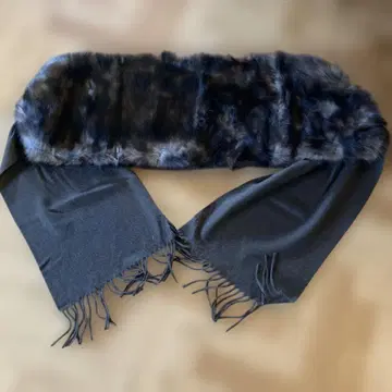 퍼가 달린 숄 스톨