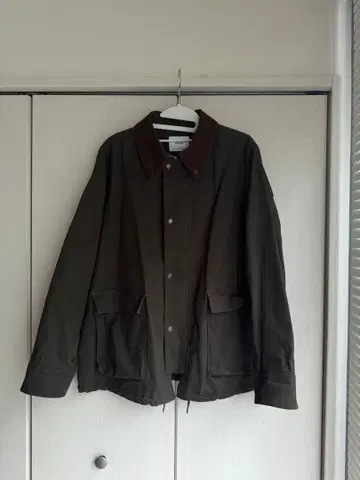 Discoat 코듀로이 옷깃 올리브 자켓