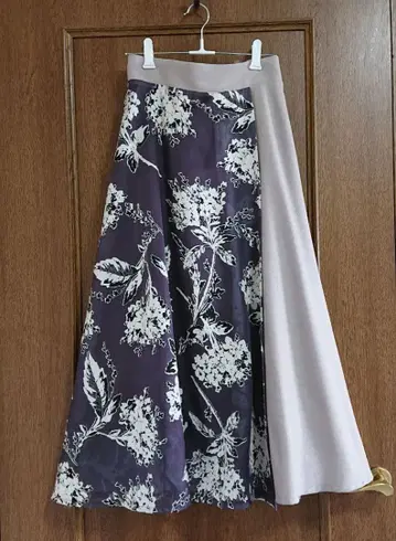 And Couture 플라워 프린트 절개 스커트