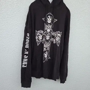 건즈 앤 로지스 후드티