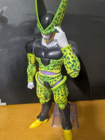 제일복권 드래곤볼 미래로의 결투 a상 MASTERISE 퍼펙트 셀