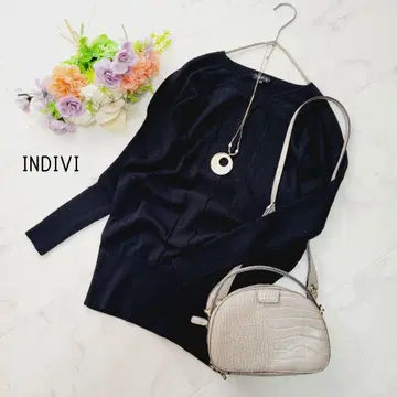 인디비*리브 절개 니트 풀오버 블랙*울 100