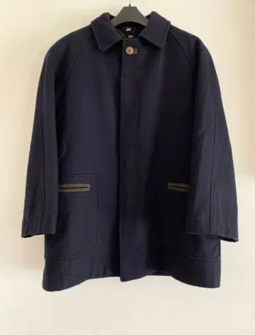 스탠드 칼라 다운 코트 이탈리아제