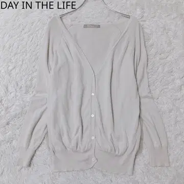 데이 인 더 라이프 가디건 니트 V넥 시어 고급스러운 베이지