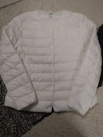 유니클로 울트라 라이트 다운 컴팩트 다운 자켓