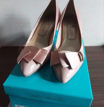 미사용 새상품 SOPHIA COLLECTION 더스티 핑크 하이힐
