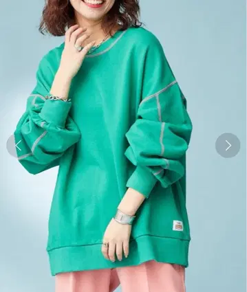 HELLO.SANFRANCISCO 배색 스티치 맨투맨 그린 F