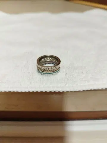 BLUE BLUE 카르테트 링 할리우드 런치 마켓 9호