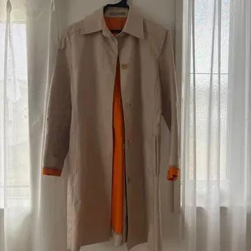 theory luxe 베이지 트렌치코트