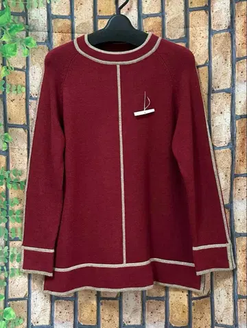 [ 새상품 ] Sale!! 버건디 라운드넥 스웨터 여성복