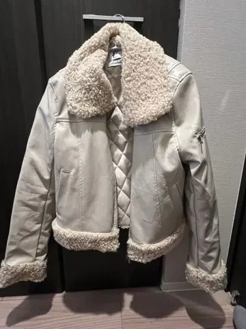 placestudio 숏 자켓 화이트