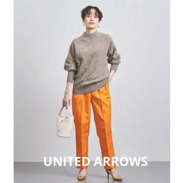 [새상품급] UNITED ARROWS 폭스 캐시미어 하이넥 니트