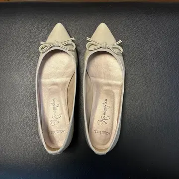 카네마츠 AQUA BELL 베이지 스틸레토 펌프스