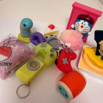 컬러풀 캐릭터 굿즈 세트