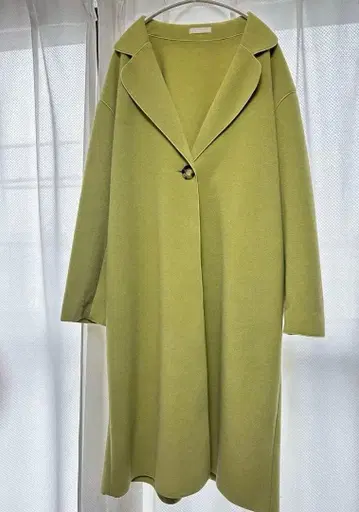 아모와르 카프리스 코트