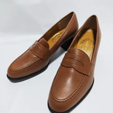 전시 미사용품 nice b club 하이힐 로퍼 브라운 22.5