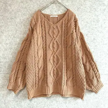 새상품급 [하리타 시마무라] 큼직한 케이블 짜임 V넥 니트 (L)