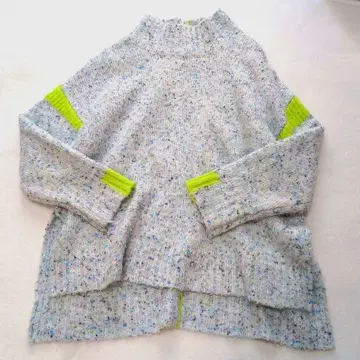 Eimee Law 에이미 로 배색 터틀 니트 Size38