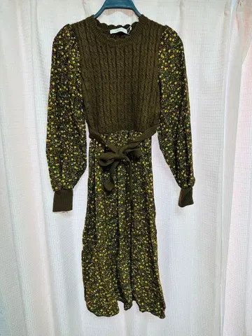 브라운 니트 꽃무늬 원피스