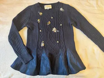 체스티 비쥬 장식 페플럼 니트 네이비