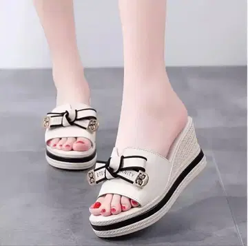 통굽 미끄럼 방지 샌들