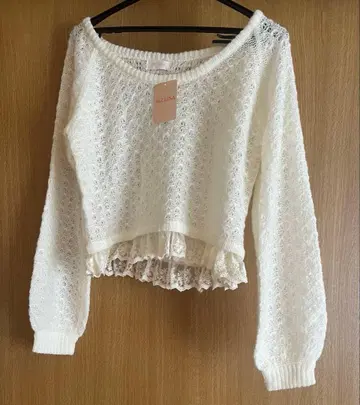 리즈리사 니트 숏 기장 택 포함