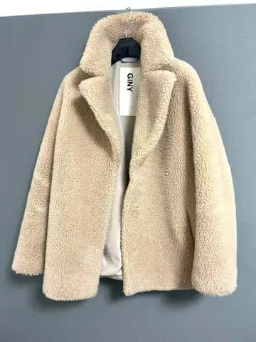 GINY 베이지 보아 자켓 코트 36