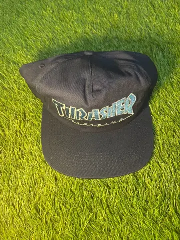 THRASHER 블루 초레어