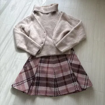 새상품급 스나이델 로빙 체크 미니 스커트 폭스 알파카 3종 세트