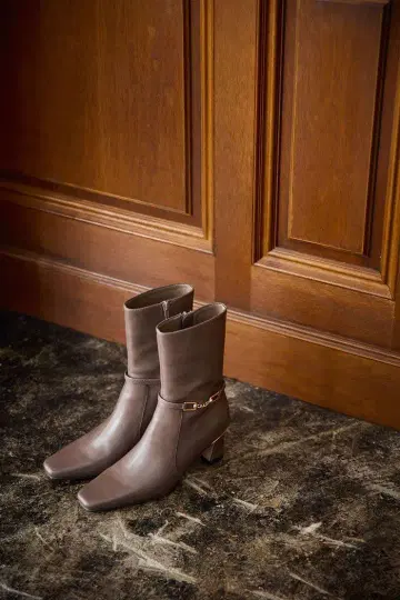 herlipto Side Bit Ankle Boots