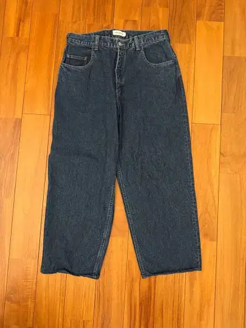 쿠티 프로덕션 데님