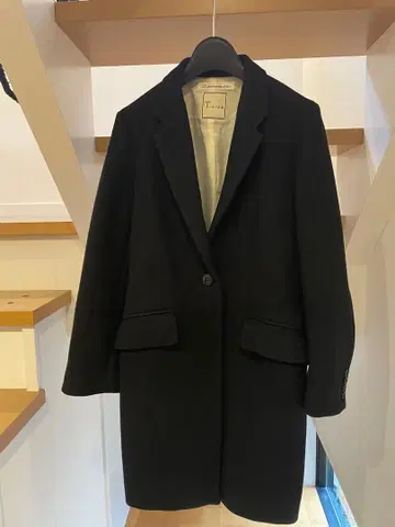 티아라 TIARA 블랙 체스터 코트