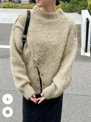 select MOCA 2WAY 버튼 슬릿 모헤어 니트