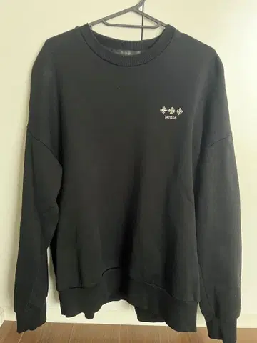 TATRAS 블랙 맨투맨