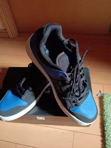 DC 캐주얼 스니커즈 파랑/블랙