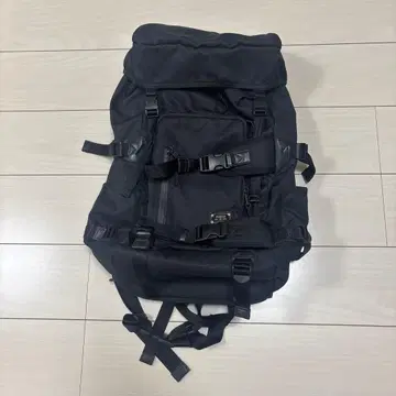 아조브(AS2OV) 백팩