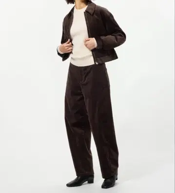 UNIQLO 코듀로이 커브 팬츠