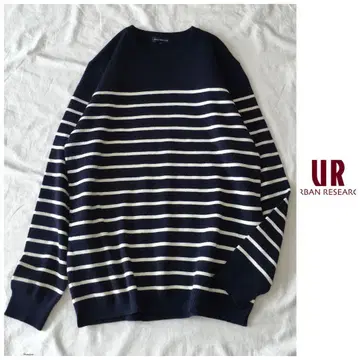 어반 리서치 [세탁 가능] 둥근넥 긴팔 화이트 x 네이비 아크릴 울 니트