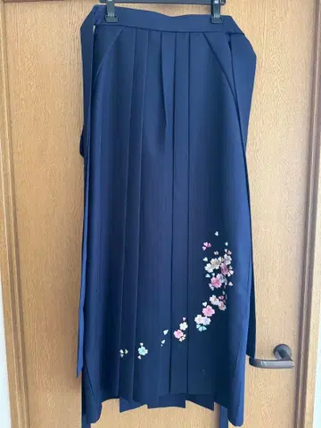 네이비 하카마 꽃무늬 자수 2:6:0