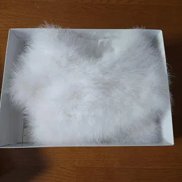 새상품 물새 화이트 퍼 기모노 숄