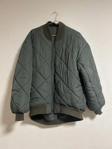 다크 그린 퀼팅 봄버 자켓