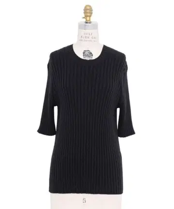 [ 새상품 ] DRAWER 드로어 코튼캐시미어 리브 하프 슬리브 니트