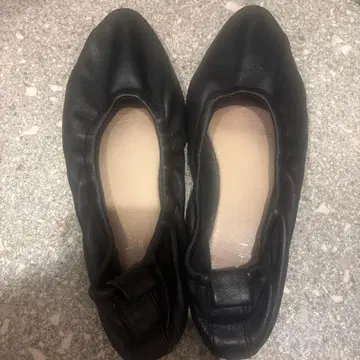 MOHI 블랙 플랫슈즈 발레 슈즈