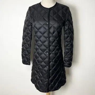 새상품급 유니클로 여성용 울트라 라이트 다운 퀼트 코트 블랙 XS 작음