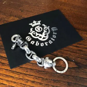 GABORATORY 스컬 팬서 H.W.O 클립 키체인