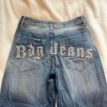 Urban Outfitters BDG 청바지 데미지