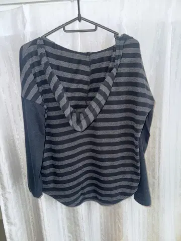 Puma 스트라이프 후드 부착 상의 XS