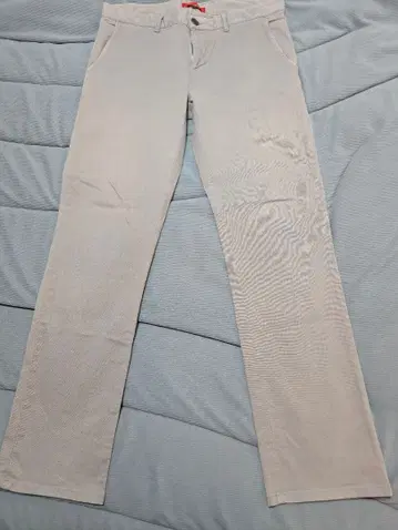 RED CARD 베이지 치노 팬츠