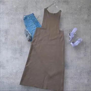 새상품급 슬로브 이에나 백 오픈 오버롤 스커트