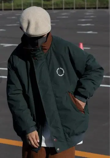 perushu 충전솜 배색 스탠드넥 블루종